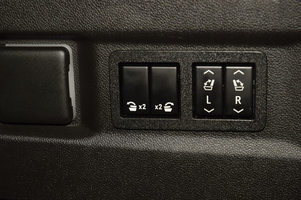 2022 Chevrolet Tahoe 4WD 4dr RST - 23055875 - 25