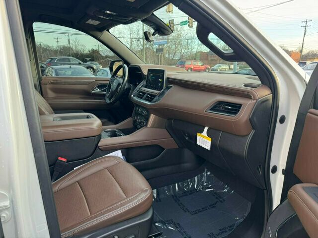 2022 Chevrolet Tahoe HighCountry/4WD/WirelessAppleCarplay/BlindSpotMonitor/LaneKeep - 22736848 - 19