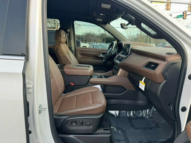 2022 Chevrolet Tahoe HighCountry/4WD/WirelessAppleCarplay/BlindSpotMonitor/LaneKeep - 22736848 - 20