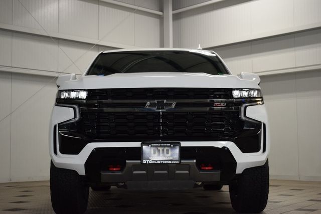 2022 Chevrolet Tahoe Z71 photo 2