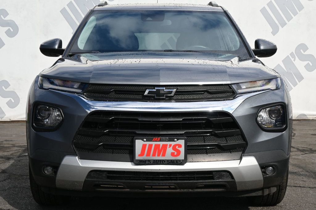 2022 Chevrolet Trailblazer LT photo 2