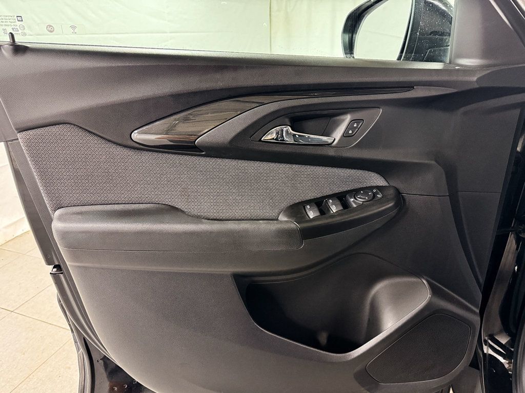 2022 Chevrolet Trailblazer LT - 22963653 - 13