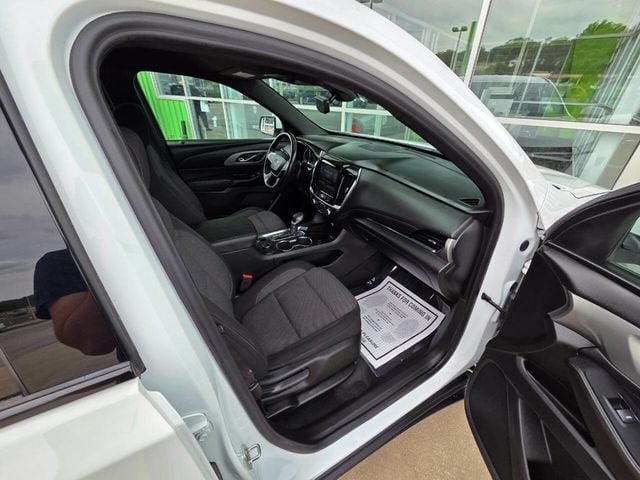 2022 Chevrolet Traverse AWD 4dr LT Cloth w/1LT - 22936455 - 17