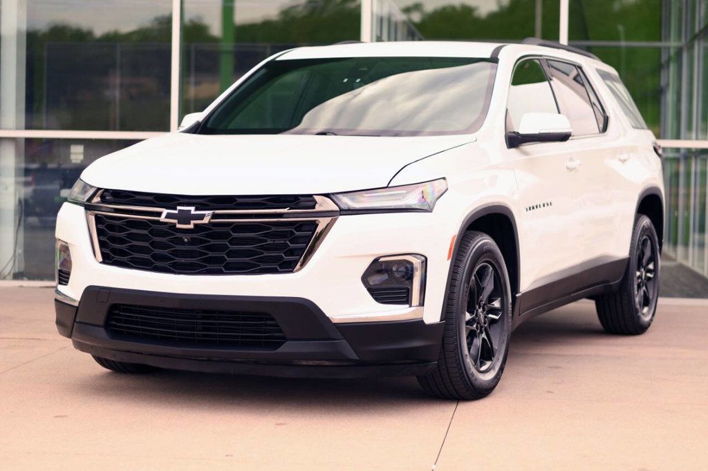 2022 Chevrolet Traverse Cloth 1LT photo 3