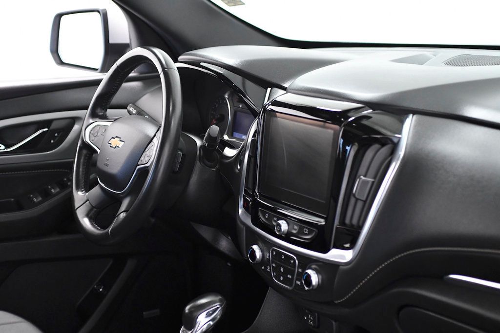 2022 Chevrolet Traverse AWD 4dr LT Leather - 22392441 - 17