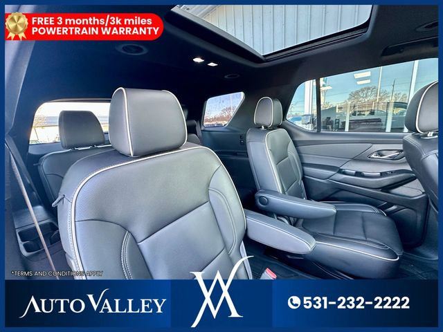 2022 Chevrolet Traverse Premier Sport Utility 4D - 22973520 - 27