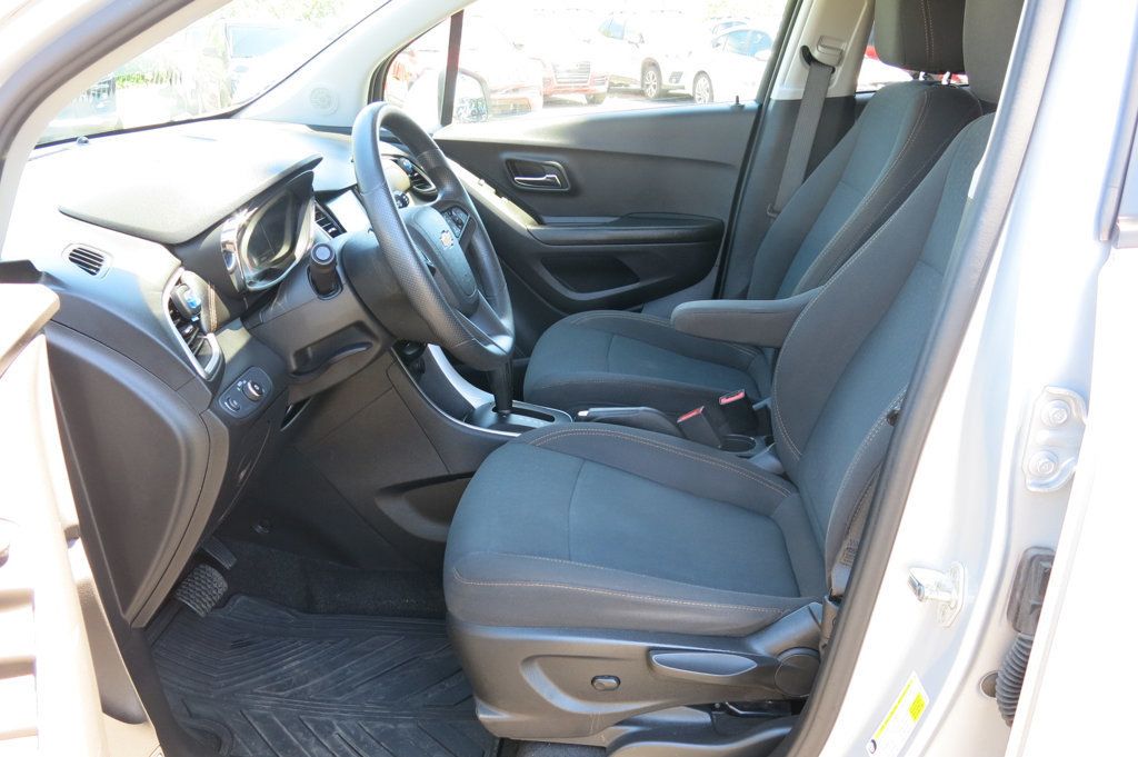 2022 Chevrolet Trax AWD 4dr LS - 23045193 - 12