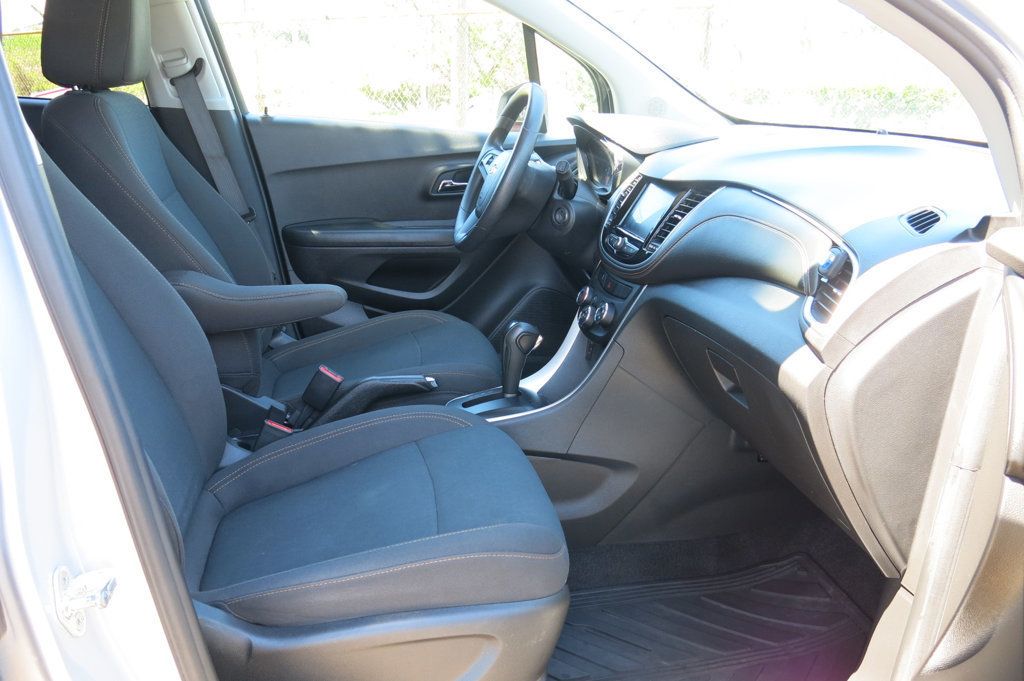 2022 Chevrolet Trax AWD 4dr LS - 23045193 - 13