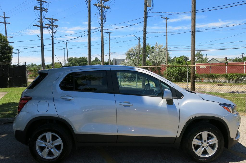 2022 Chevrolet Trax AWD 4dr LS - 23045193 - 4