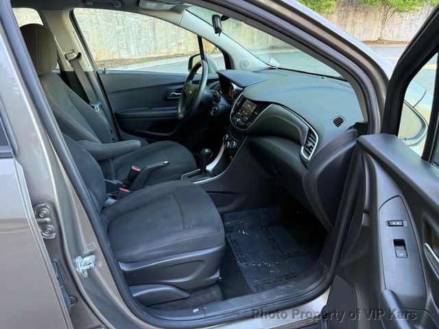 2022 Chevrolet Trax AWD 4dr LS - 23013531 - 11