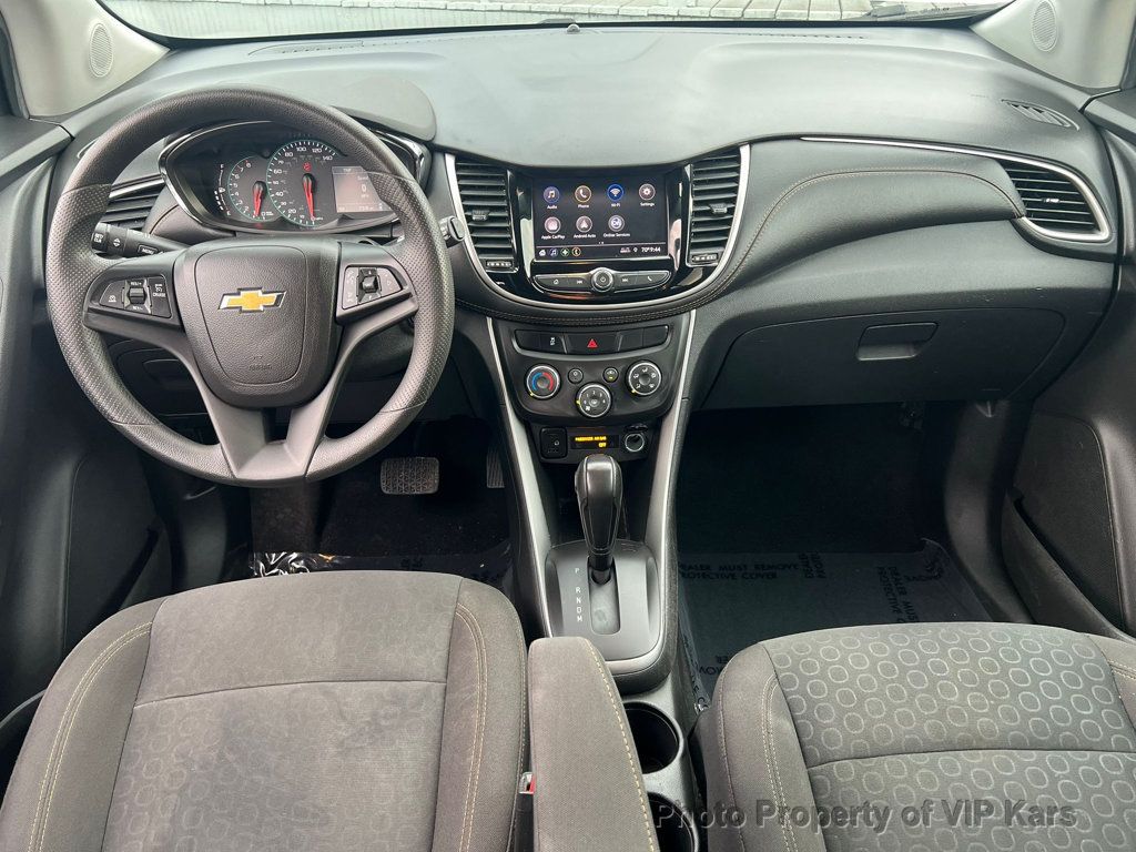 2022 Chevrolet Trax LS photo 16