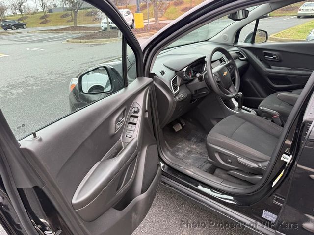 2022 Chevrolet Trax FWD 4dr LS - 22992782 - 8