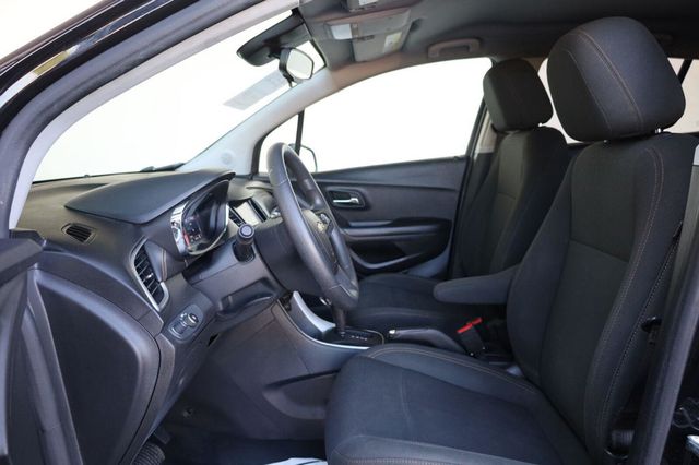 2022 Chevrolet Trax LS - 23072903 - 16