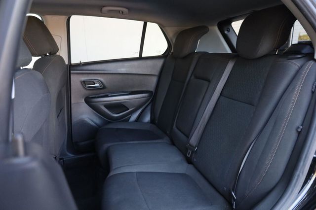 2022 Chevrolet Trax LS - 23072903 - 19