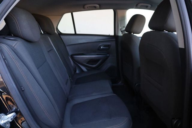 2022 Chevrolet Trax LS - 23072903 - 22
