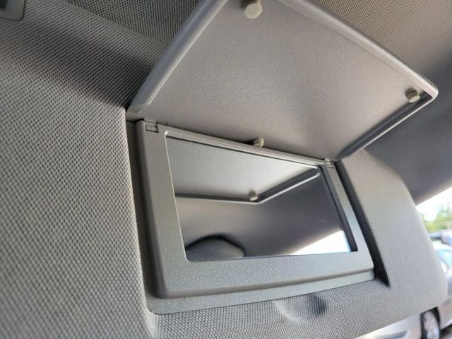 2022 Chevrolet Trax LT Sport Utility 4D - 22924035 - 28