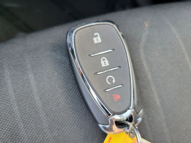 2022 Chevrolet Trax LT Sport Utility 4D - 22924035 - 29