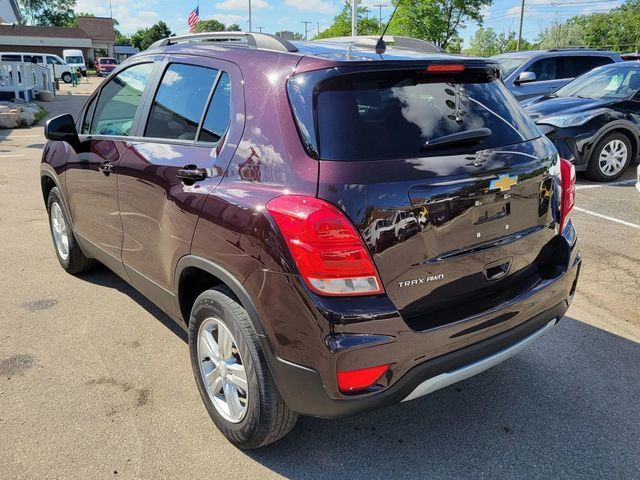 2022 Chevrolet Trax LT Sport Utility 4D - 22924035 - 4
