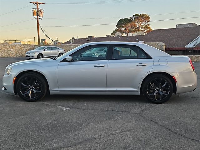 2022 Chrysler 300 300S RWD - 22697047 - 1