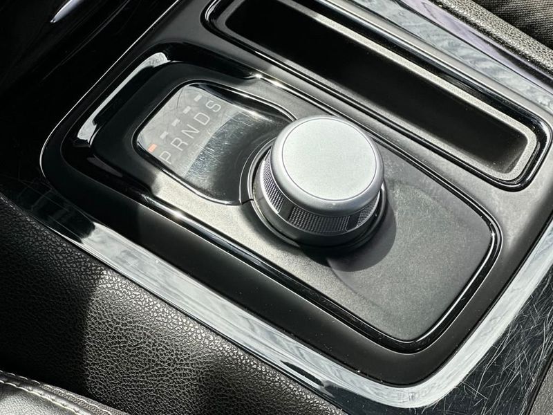 2022 Chrysler 300 300S RWD - 22926978 - 18