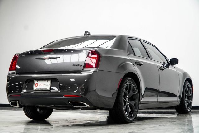 2022 Chrysler 300 300S RWD - 23018294 - 11