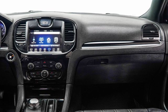 2022 Chrysler 300 300S RWD - 23018294 - 16