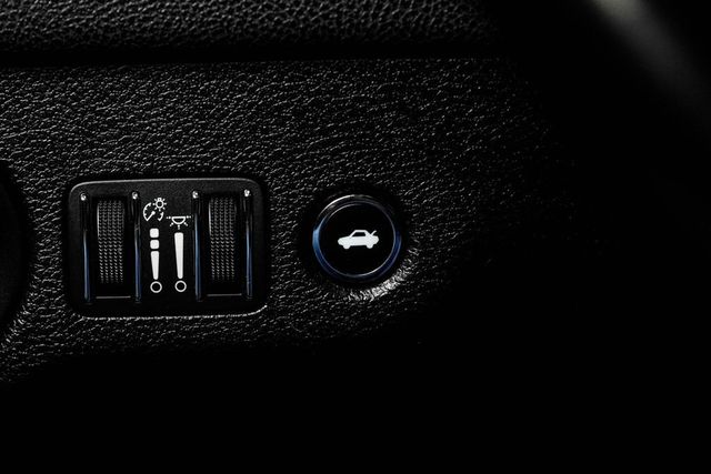 2022 Chrysler 300 300S RWD - 23018294 - 32