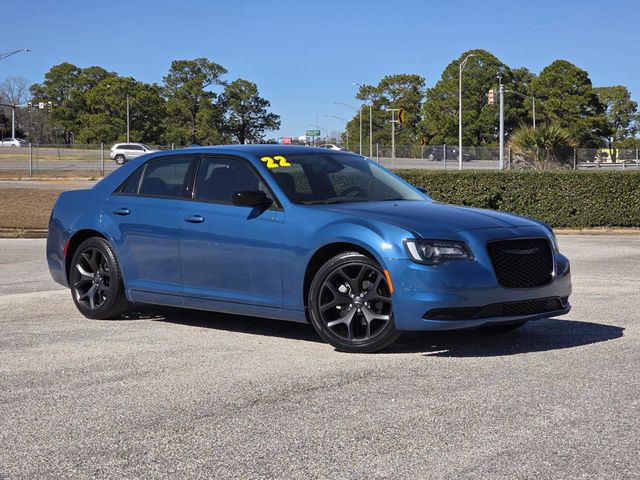 2022 Chrysler 300 Touring RWD - 22975774 - 0