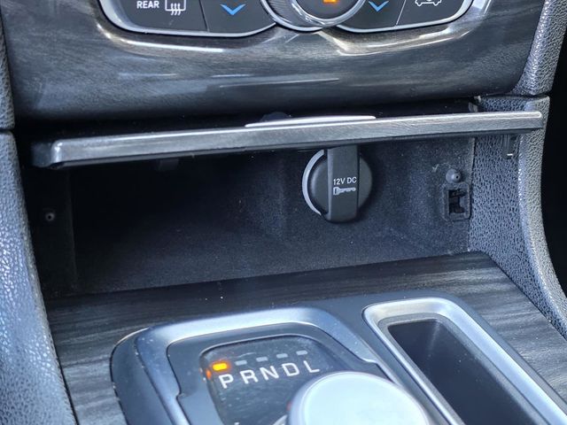 2022 Chrysler 300 Touring RWD - 22975774 - 16