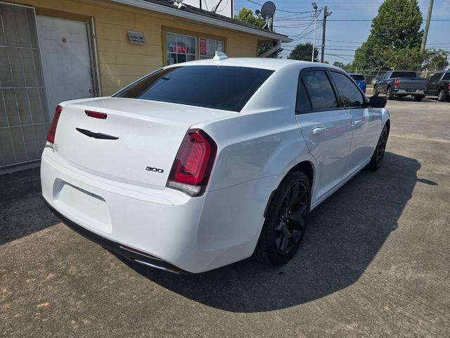 2022 Chrysler 300 Touring RWD - 23086807 - 3