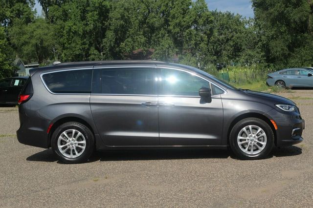 2022 Chrysler Pacifica AWD ONE OWNER  TOURING  - 23049835 - 1