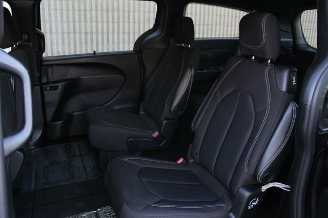 2022 Chrysler Pacifica AWD ONE OWNER  TOURING  - 23049835 - 25