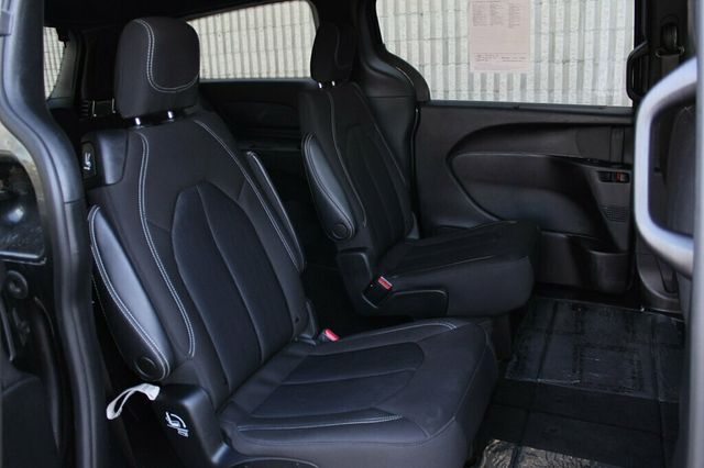2022 Chrysler Pacifica AWD ONE OWNER  TOURING  - 23049835 - 8