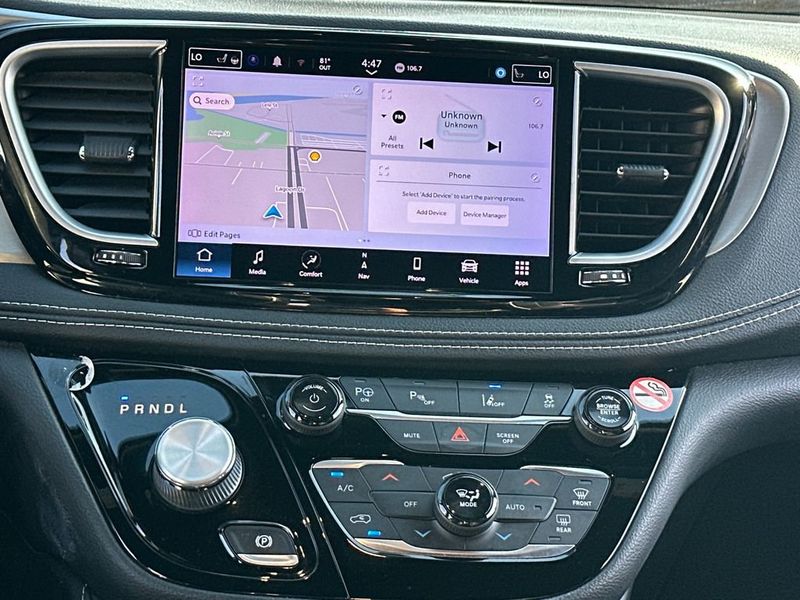 2022 Chrysler Pacifica Hybrid Limited FWD - 22979160 - 14