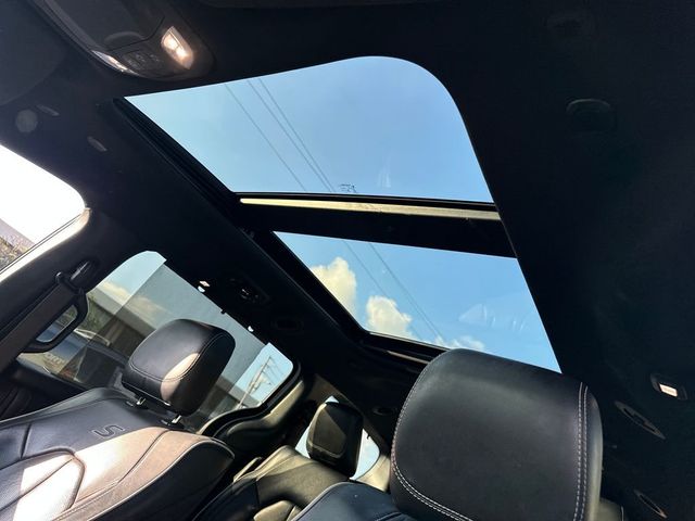 2022 Chrysler Pacifica Hybrid Limited FWD - 22979160 - 18