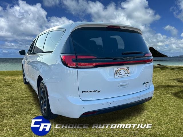 2022 Chrysler Pacifica Hybrid Limited FWD - 22979160 - 4