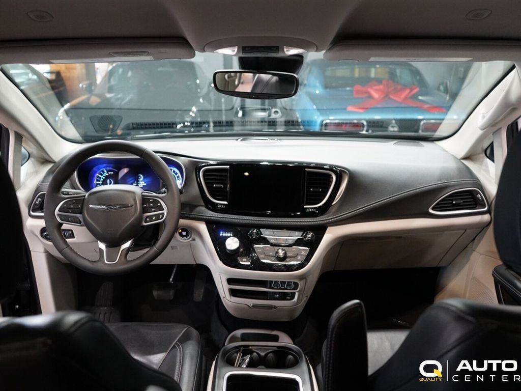 2022 Chrysler Pacifica Hybrid Touring L FWD - 22958080 - 13