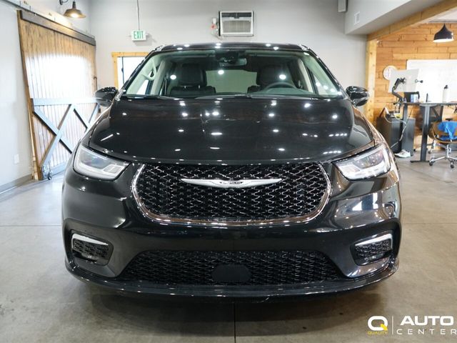 2022 Chrysler Pacifica Hybrid Touring L FWD - 22958080 - 1