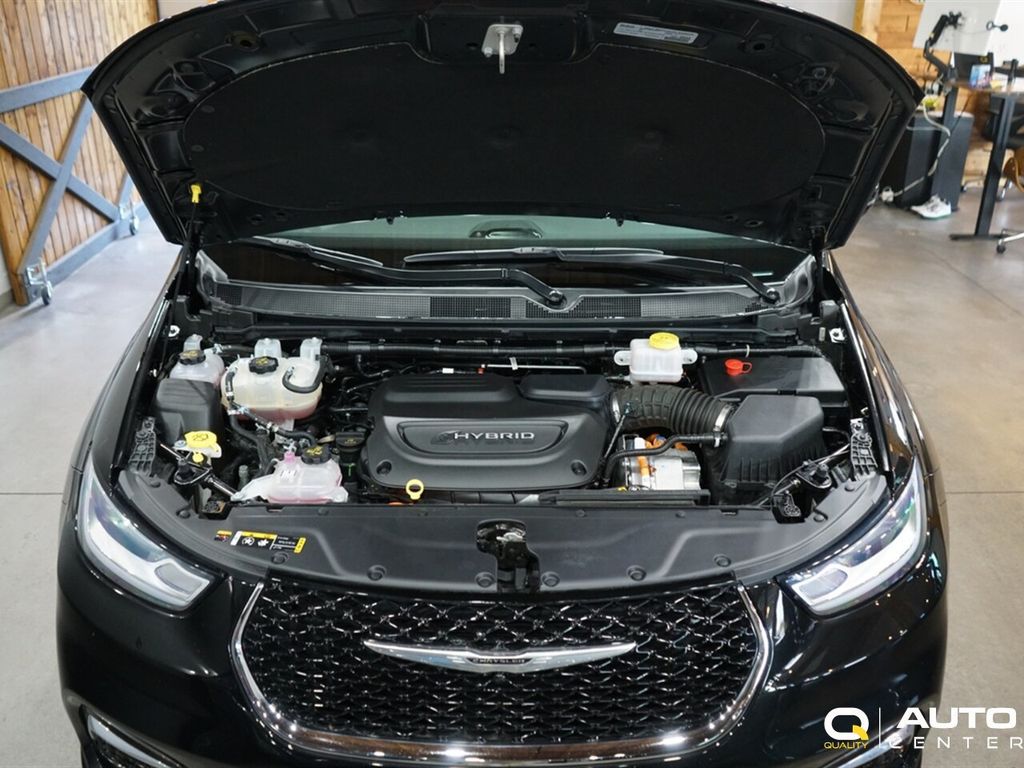 2022 Chrysler Pacifica Hybrid Touring L FWD - 22958080 - 8