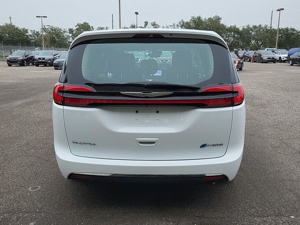 2022 Chrysler Pacifica Hybrid Touring L FWD - 22724131 - 2