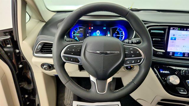 2022 Chrysler Pacifica Hybrid Touring L FWD - 23043145 - 12