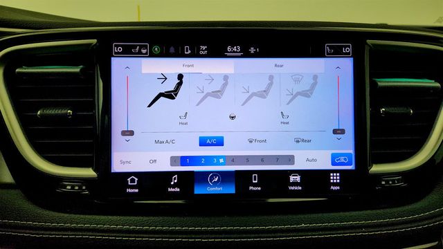 2022 Chrysler Pacifica Hybrid Touring L FWD - 23043145 - 19