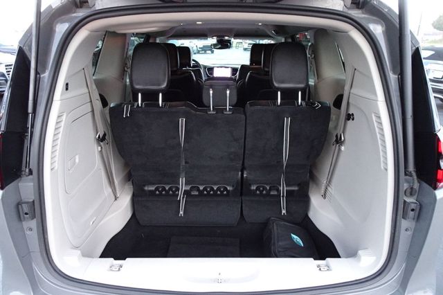 2022 Chrysler Pacifica Hybrid Touring L FWD - 22947946 - 14