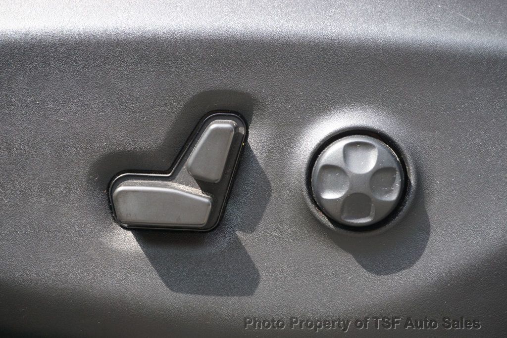 2022 Chrysler Pacifica Hybrid Touring L photo 41