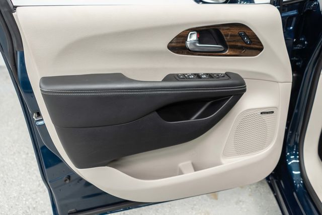 2022 Chrysler Pacifica Limited AWD - 22982908 - 21