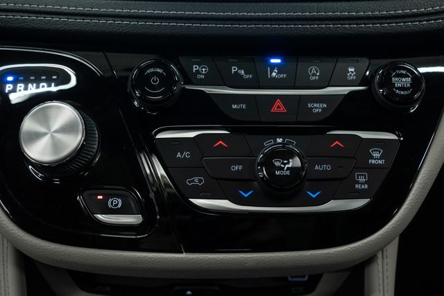 2022 Chrysler Pacifica Limited AWD - 22982908 - 26