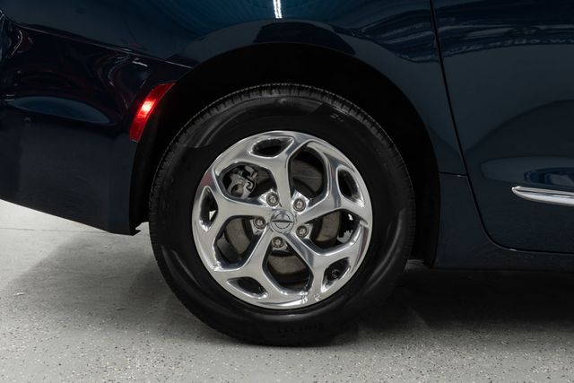 2022 Chrysler Pacifica Limited AWD - 22982908 - 39