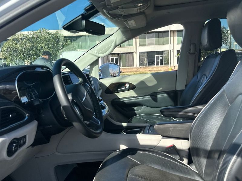 2022 Chrysler Pacifica Limited FWD - 22947109 - 12
