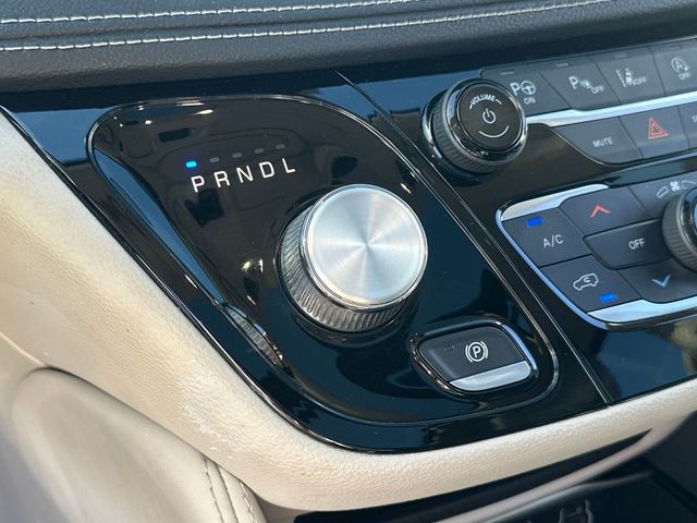 2022 Chrysler Pacifica Limited FWD - 22947109 - 18