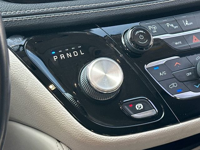 2022 Chrysler Pacifica Limited FWD - 22978446 - 18